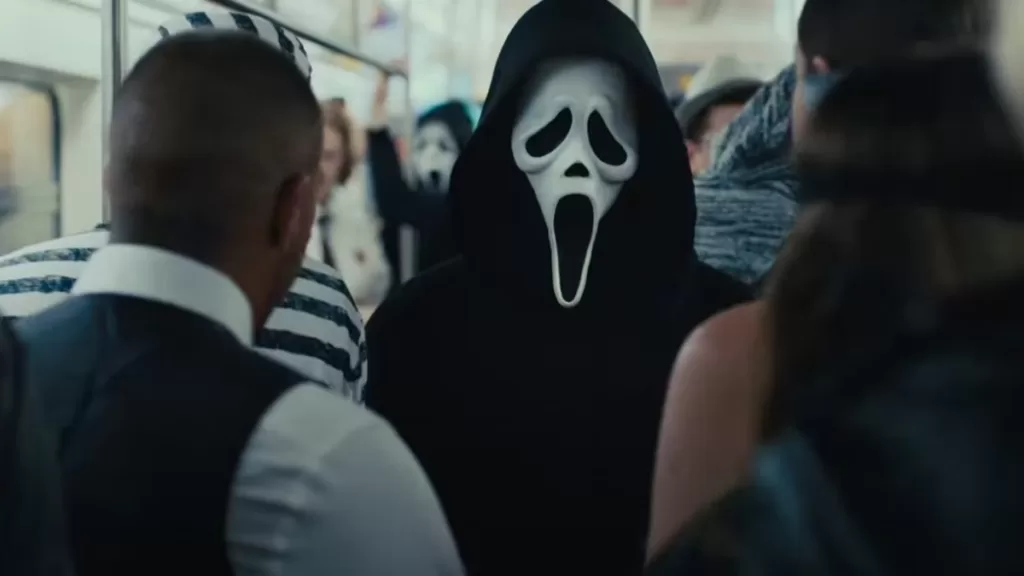 Ghostface on the subway in the most recent Scream 6 trailer - Agents of Fandom
