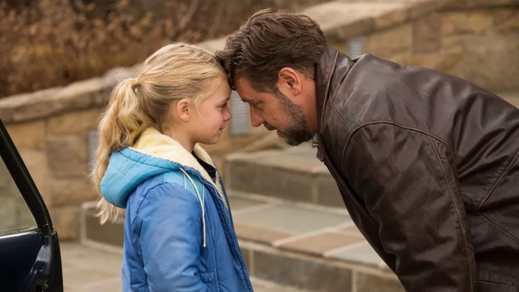 Kylie Rogers and Russell Crowe as Young Katie and Jake Davis in Fathers and Daughters. | Agents of Fandom