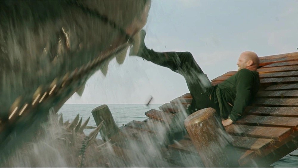 Jason Statham fighting off the Meg | Agents of Fandom