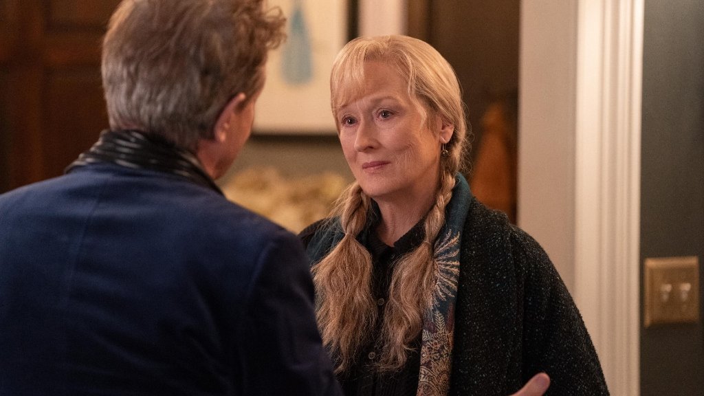 Loretta (Meryl Streep) with Oliver Putnam (Martin Short) in Only Murders in the Building episode 5. Image credit: Hulu | Agents of Fandom