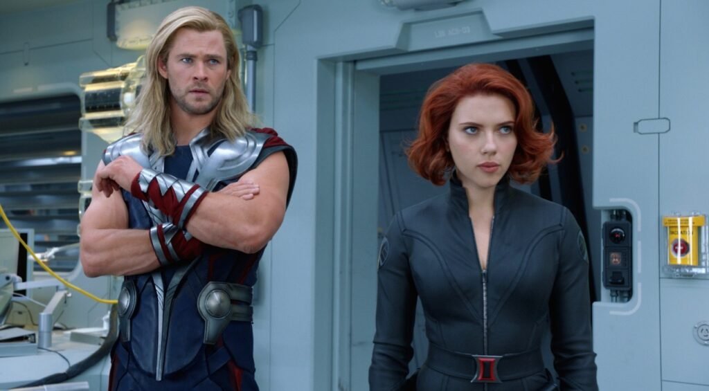 Chris Hemsworth as Thor and Scarlett Johansson as Black Widow in The Avengers | Agents of Fandom