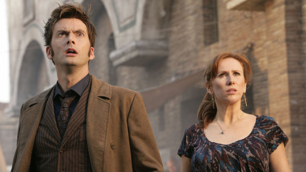 Donna and the Tenth Doctor struggle with weight of history amidst the ancient ruins of Pompeii | Agents of Fandom | 