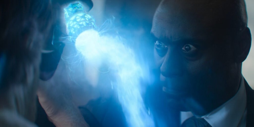Toby Stephens' Poseidon stopping Lance Reddick's Zeus from murdering his son Percy in the Percy Jackson and the Olympians Episode 8/Season 1 finale | Agents of Fandom