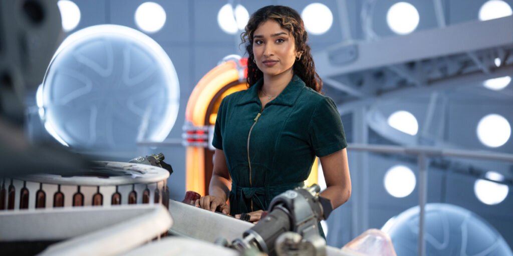 Varada Sethu on the Tardis in Doctor Who Season 2 | Agents of Fandom