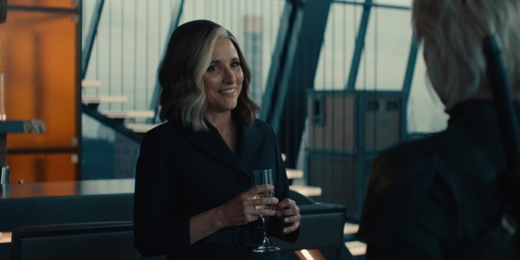 Julia Louis-Dreyfus as Valentina Allegra de Fontaine talking to Florance Pugh's Yelena Belova in Thunderbolts* | Agents of Fandom