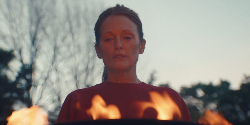 Julianne Moore in front of a fire in Echo Valley | Agents of Fandom