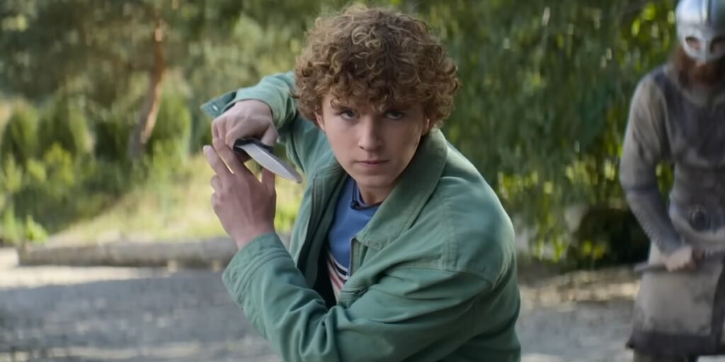 Percy charges into battle against Clarisse in PJO Season 2 Episode 4 | Agents of Fandom